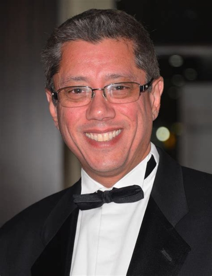 Dean Devlin - Bio, Age, net worth, Wiki, Facts and Family