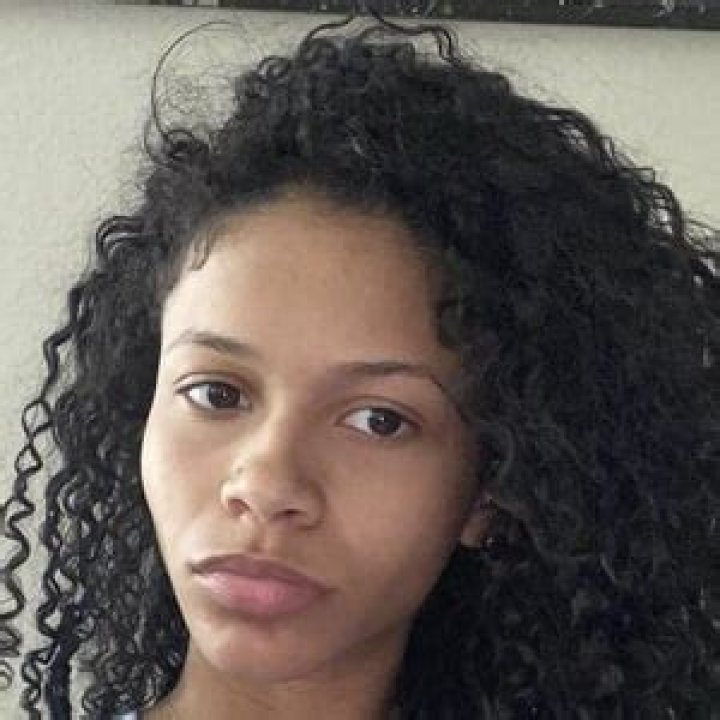 Deja Hiott - Bio, Age, Wiki, Facts and Family