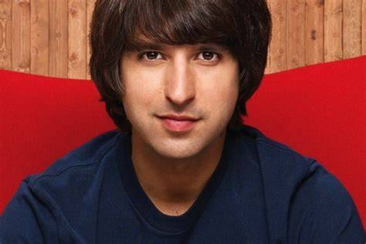 Demetri Martin - Bio, Age, net worth, height, Wiki, Facts and Family
