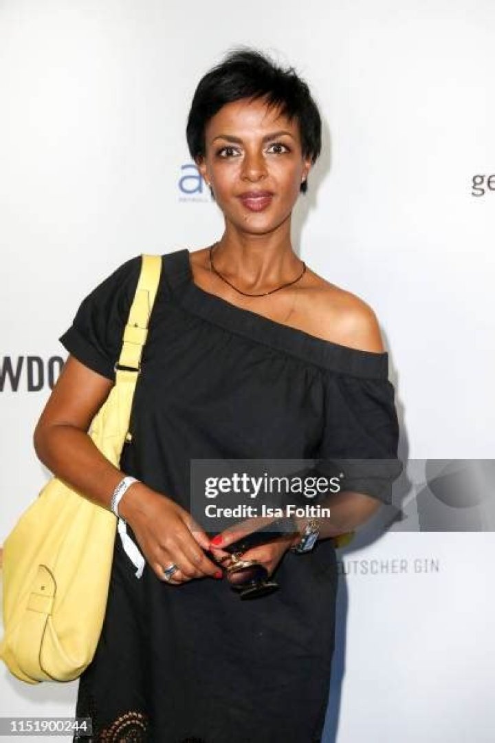 Dennenesch Zoude - Bio, Age, Wiki, Facts and Family