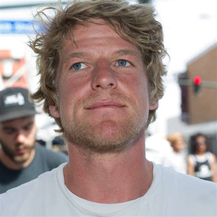 Dennis Busenitz - Bio, Age, height, Wiki, Facts and Family