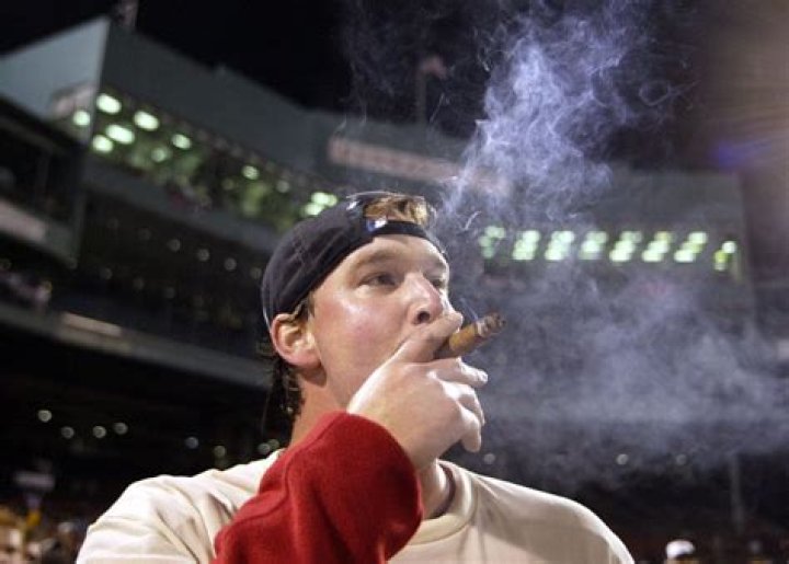 Derek Lowe - Bio, Age, net worth, height, Wiki, Facts and Family