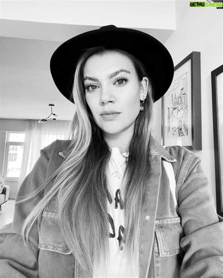 Derya Sensoy - Bio, Age, Wiki, Facts and Family