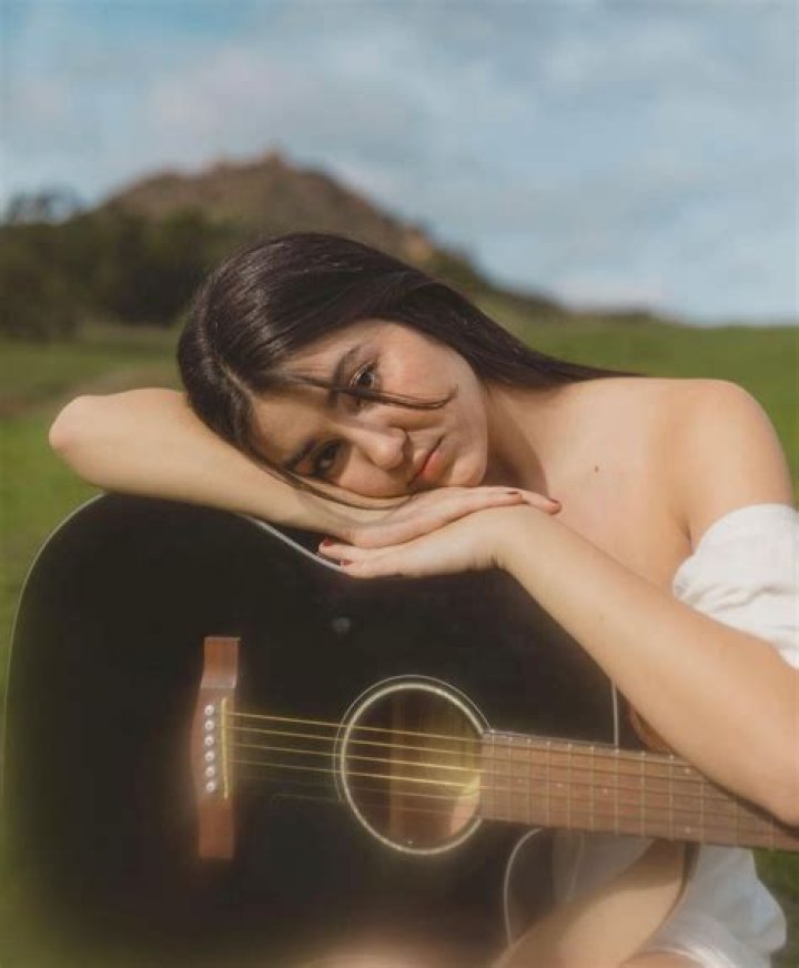 Devon Gabriella (singer)-Wiki, Age, Net Worth, Biography , Spotify, TikTok, Facebook, Facts and Family