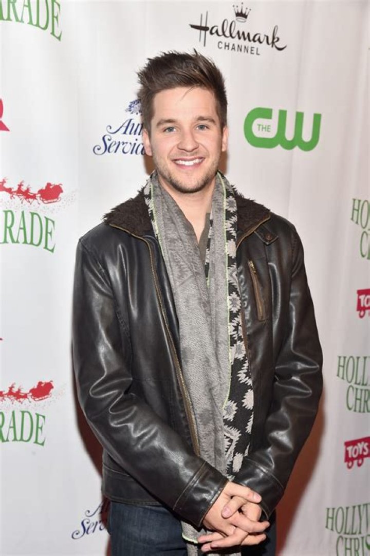 Devon Werkheiser - Bio, Age, net worth, height, weight, Wiki, Facts and Family