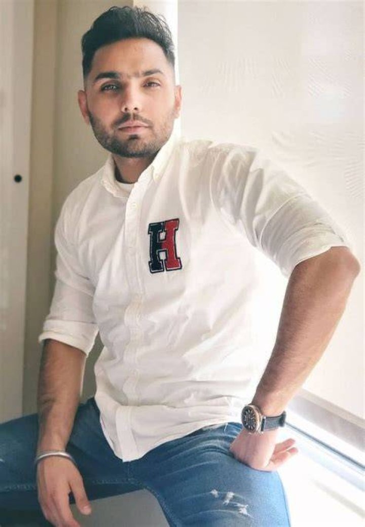 Dilpreet Dhillon - Bio, Age, height, Wiki, Facts and Family