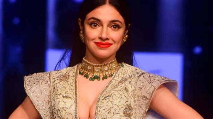 Divya Khosla Kumar - Bio, Age, height, Wiki, Facts and Family