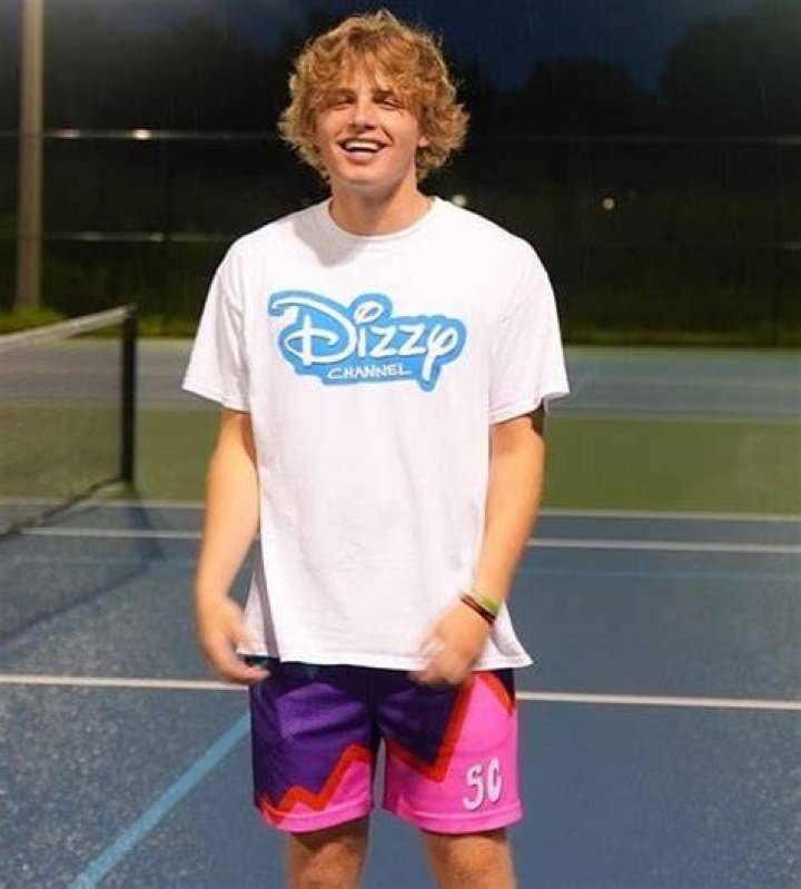 Dizzy Dyl - Bio, Age, Wiki, Facts and Family