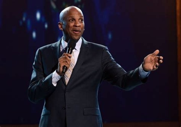 Donnie McClurkin - Bio, Age, net worth, height, Wiki, Facts and Family