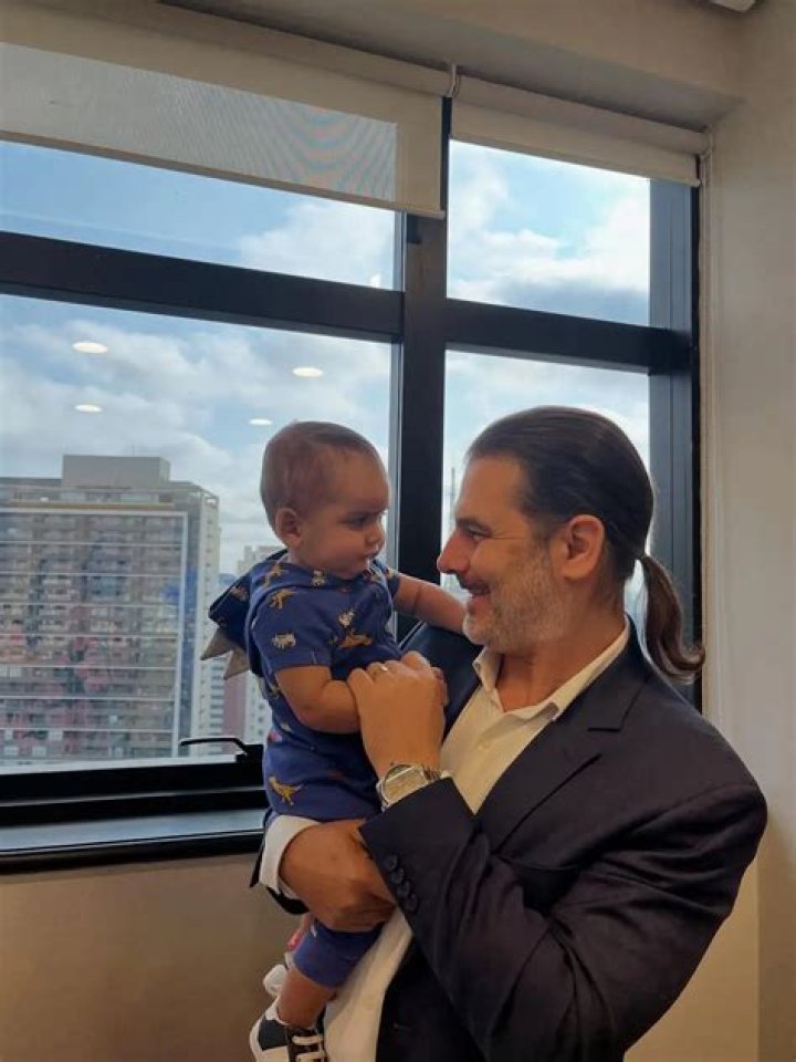 Dr. Fernando Gomes Pinto - Bio, Age, Wiki, Facts and Family