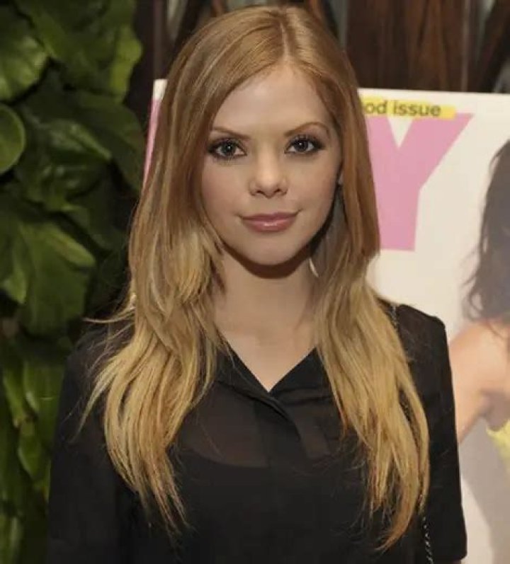 Dreama Walker - Bio, Age, Wiki, Facts and Family