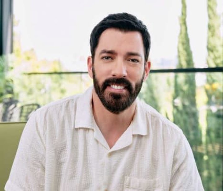 Drew Scott - Bio, Age, Wiki, Facts and Family