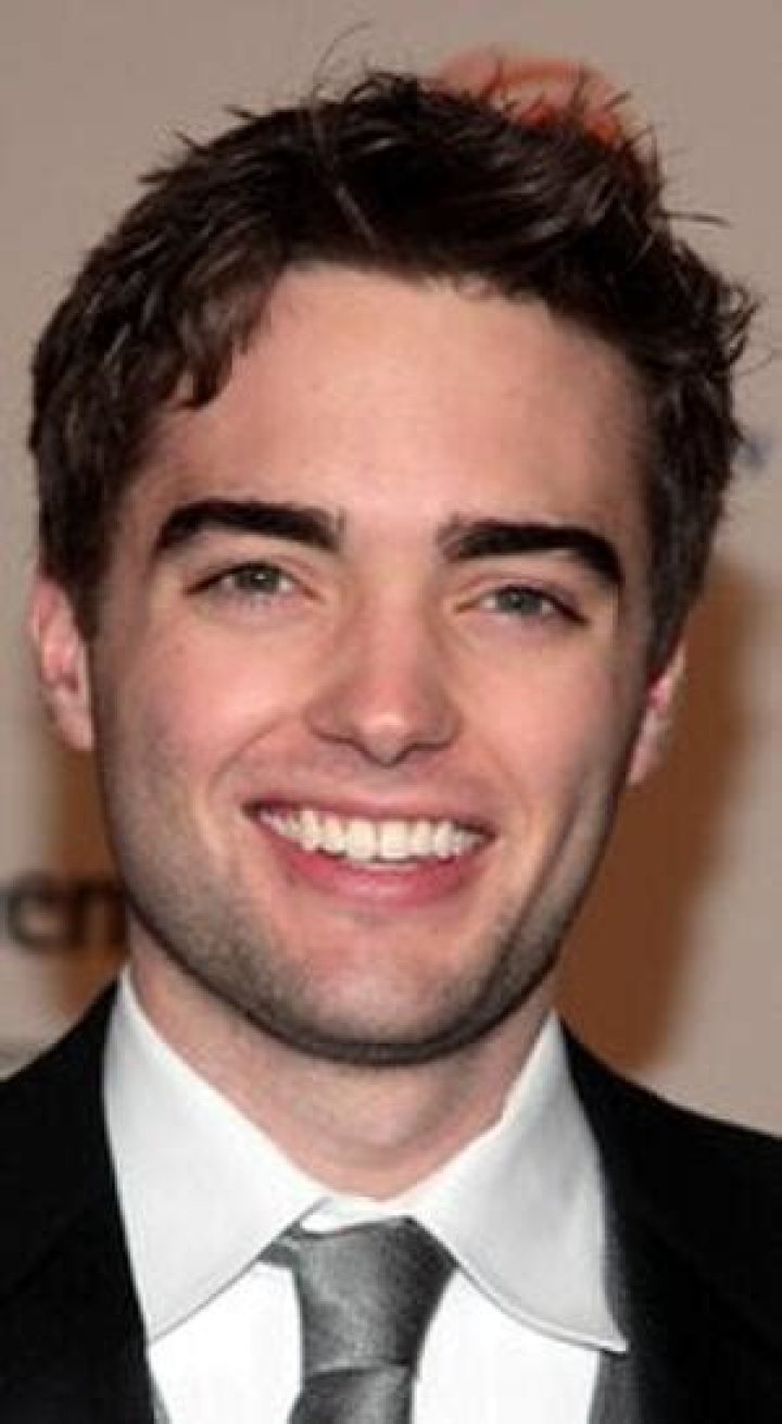 Drew Tyler Bell - Bio, Age, Wiki, Facts and Family