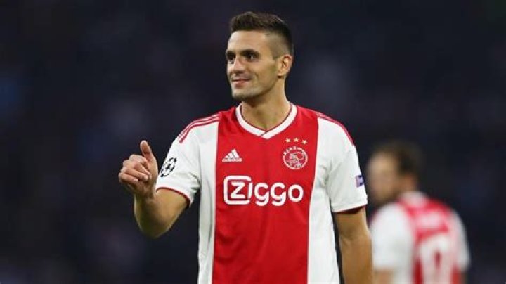 Dusan Tadic - Bio, Age, weight, height, Wiki, Facts and Family