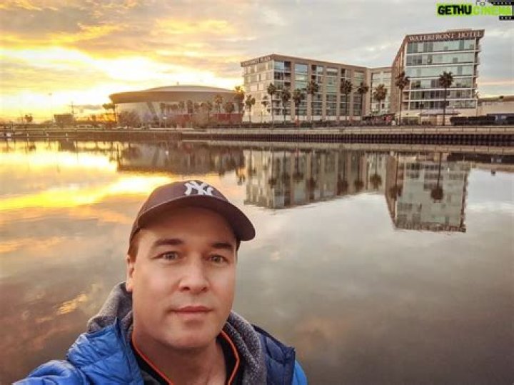 Dwayne Cameron - Bio, Age, Wiki, Facts and Family
