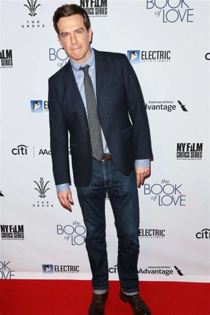 Ed Helms - Bio, Age, net worth, siblings, height, weight, Wiki, Facts and Family