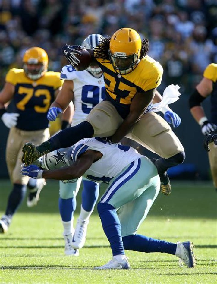 Eddie Lacy - Bio, Age, net worth, weight, height, Wiki, Facts and Family