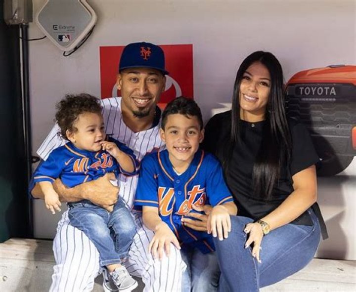 Edwin Diaz - Bio, Age, height, Wiki, Facts and Family