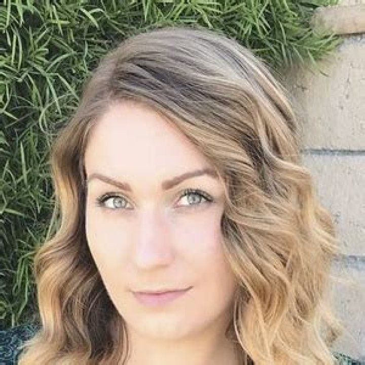 Elisabeth Wykert: Comedian Detailed Bio, Age, Birthday, & Height Insights and more