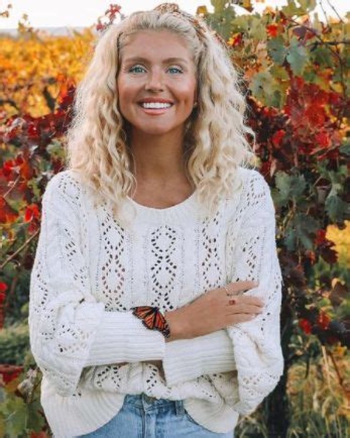 Elise Cook - Bio, Age, Wiki, Facts and Family