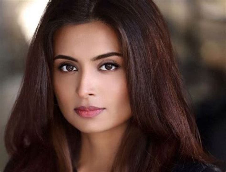 Elisha Kriis - Bio, Age, Wiki, Facts and Family