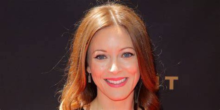 Elizabeth Bogush - Bio, Age, Wiki, Facts and Family