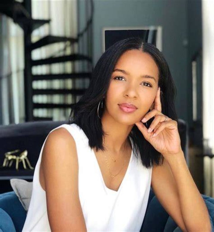 Elizabeth Mathis - Bio, Age, Wiki, Facts and Family