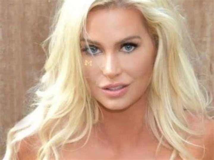 Elle Johnson - Bio, Age, Wiki, Facts and Family