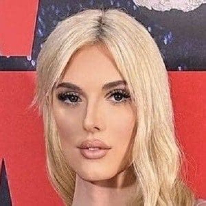 Emma Jonnz: Instagram Star Detailed Bio, Age, Birthday, & Height Insights and more