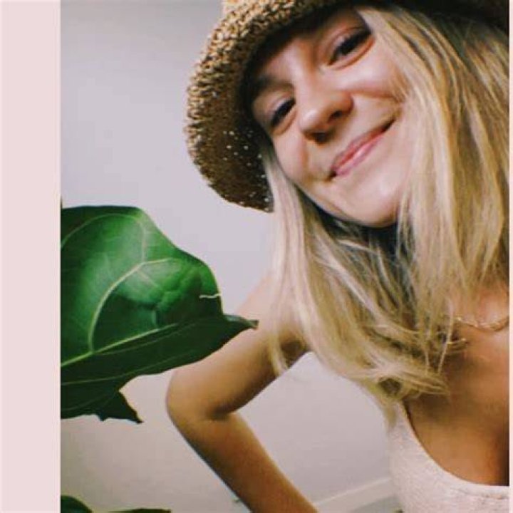 Emmy Dougall - Bio, Age, Wiki, Facts and Family