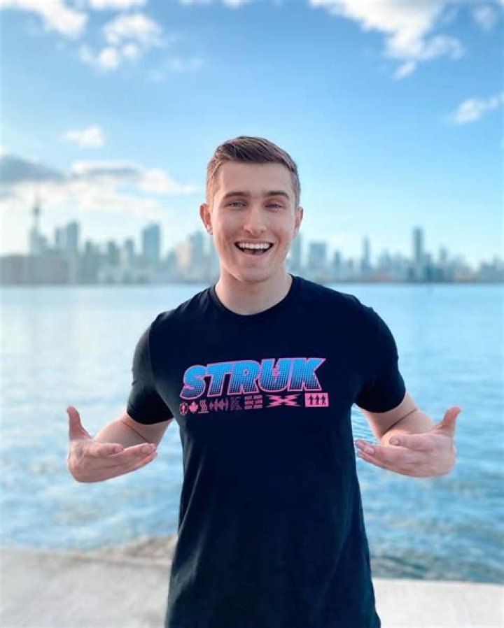 Eric Struk - Bio, Age, Wiki, Facts and Family
