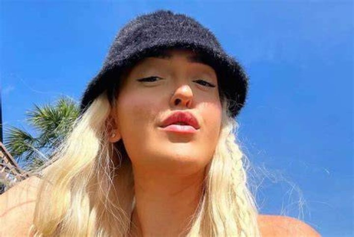 Erika Calabrese: Instagram Star Detailed Bio, Age, Birthday, & Height Insights and more