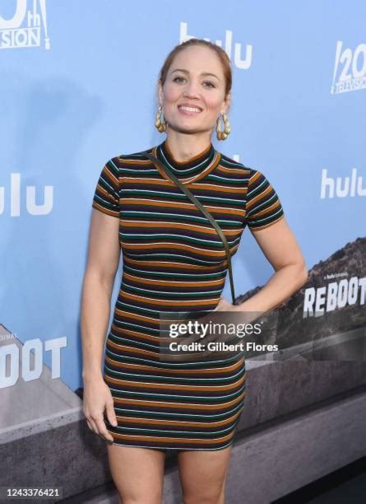 Erika Flores - Bio, Age, Wiki, Facts and Family