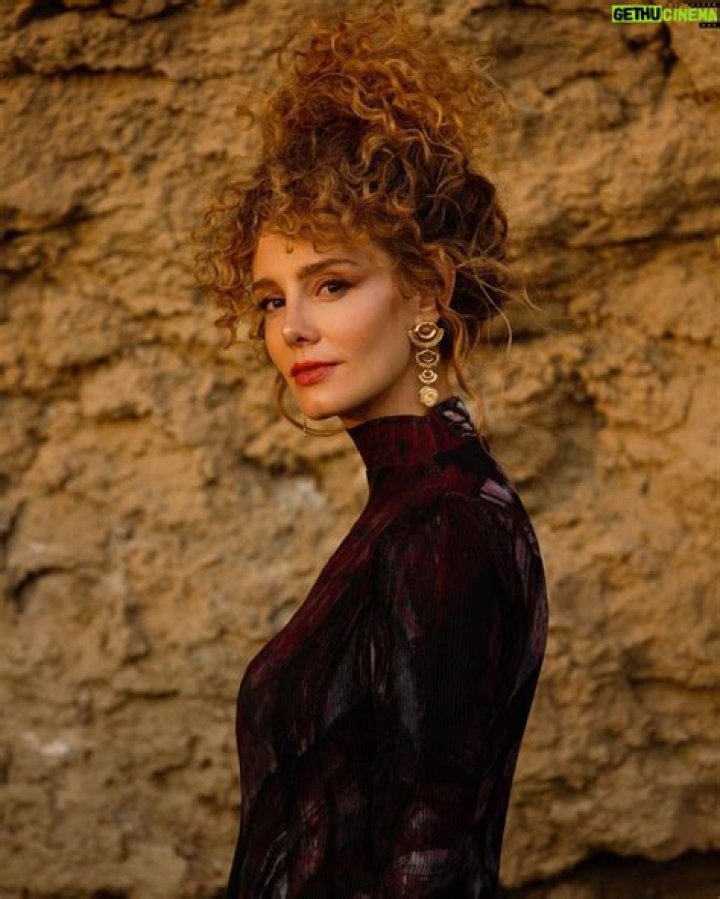 Esther Acebo - Bio, Age, Wiki, Facts and Family
