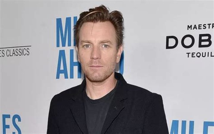 Ewan McGregor - Bio, Age, net worth, siblings, height, Wiki, Facts and Family