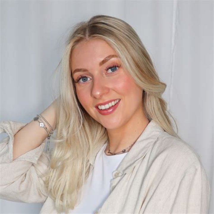 Fabulous Hannah - Bio, Age, Wiki, Facts and Family
