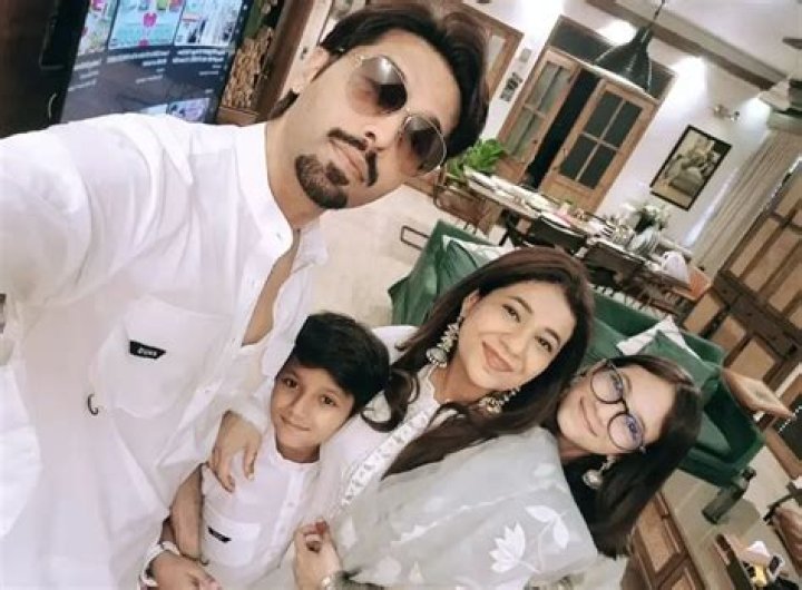 Fahad Mustafa - Bio, Age, height, Wiki, Facts and Family