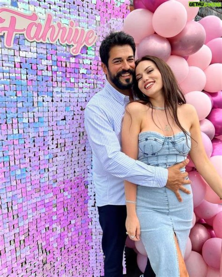Fahriye Evcen - Bio, Age, Wiki, Facts and Family