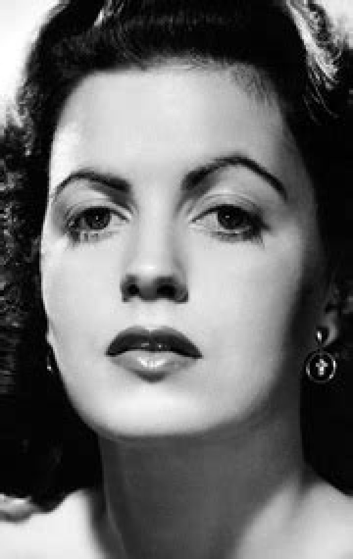 Faith Domergue - Bio, Age, Wiki, Facts and Family