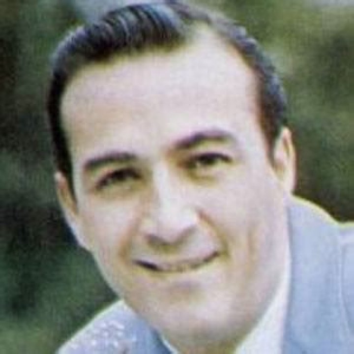 Faron Young - Bio, Age, Wiki, Facts and Family