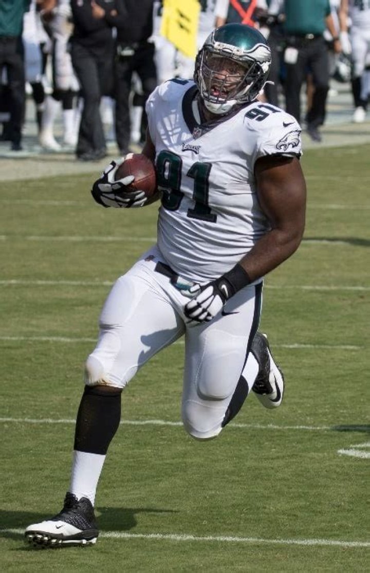 Fletcher Cox - Bio, Age, net worth, weight, height, Wiki, Facts and Family
