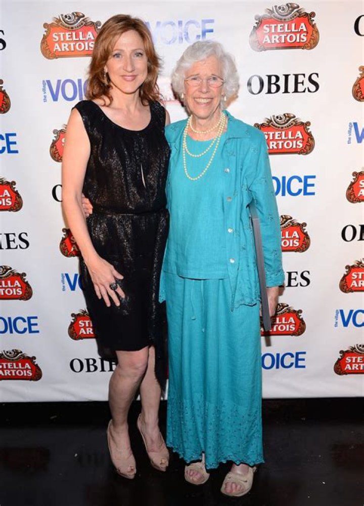 Frances Sternhagen - Bio, Age, Wiki, Facts and Family