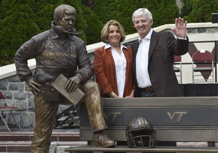 Frank Beamer - Bio, Age, net worth, Wiki, Facts and Family