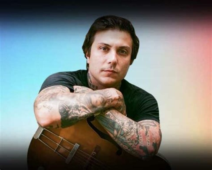 Frank Iero - Bio, Age, net worth, height, Wiki, Facts and Family