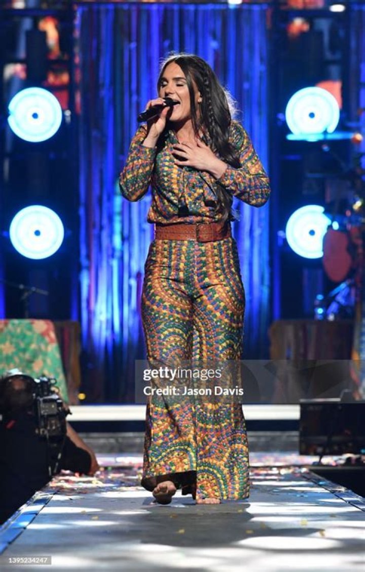 Franni Rae Cash: Gospel Singer Detailed Bio, Age, Birthday, & Height Insights and more