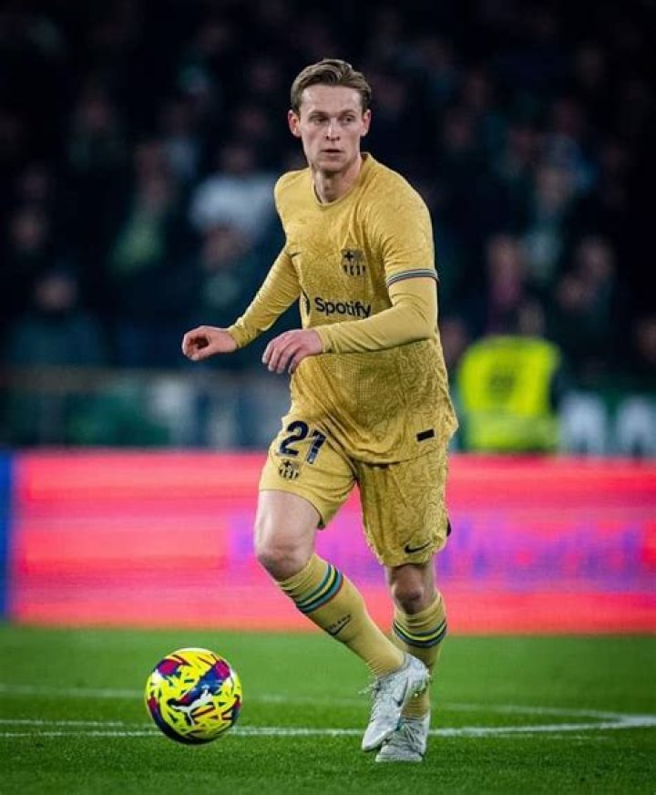 Frenkie de Jong - Bio, Age, weight, height, Wiki, Facts and Family