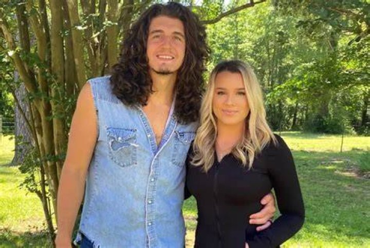 Gabby Barrett - Bio, Age, Wiki, Facts and Family