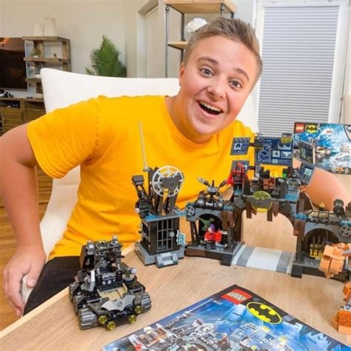 Gage Olinselot - Bio, Age, Wiki, Facts and Family