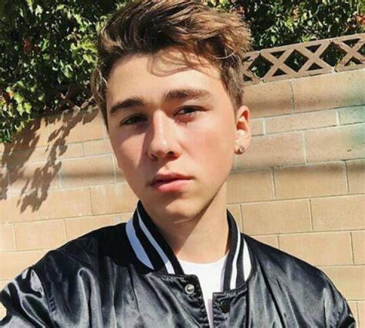 Garren Stitt - Bio, Age, height, weight, Wiki, Facts and Family