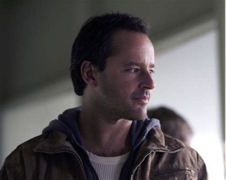 Gil Bellows - Bio, Age, Wiki, Facts and Family
